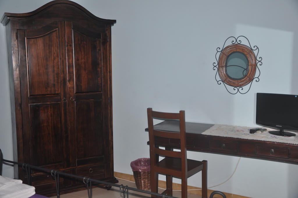 Etna Torre Del Grifo Bed & Breakfast Mascalucia Oda fotoğraf